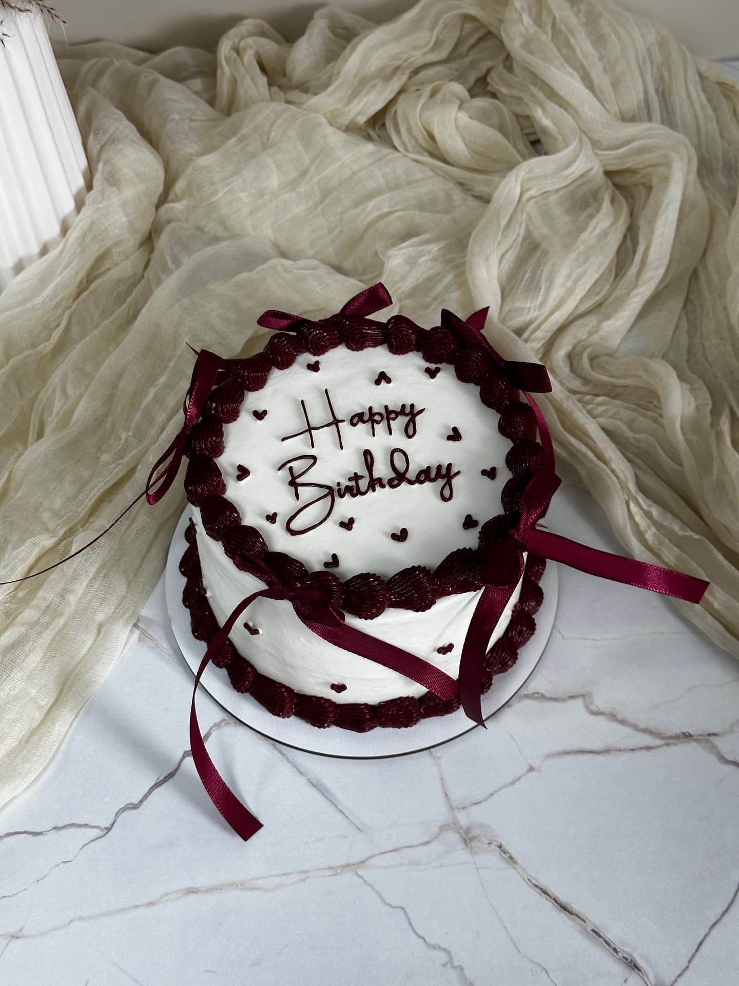 Бенто торт с надписью «Happy birthday» подруге, сестре, дочери, любимой, жене, девушке