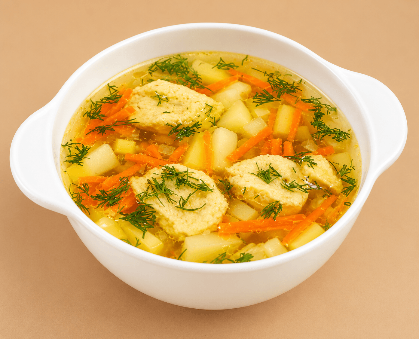 Суп куриный с клецками
