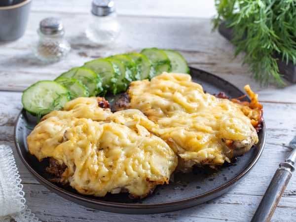 Куриное филе с грибами