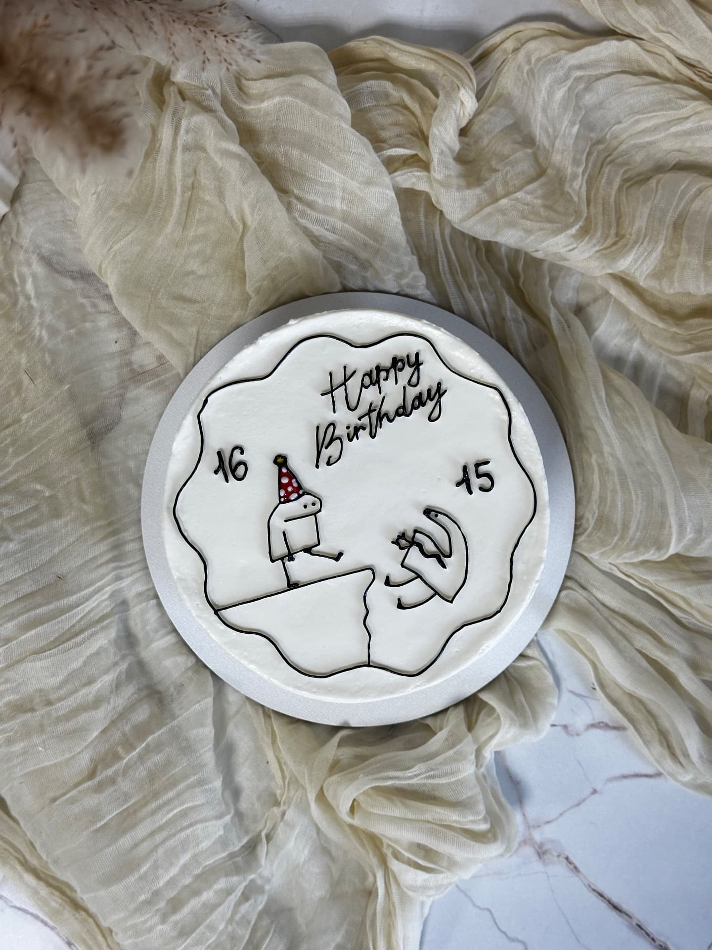 Бенто торт с надписью «Happy birthday” в подарок другу, подруге, сестре, дочери, сыну, брату